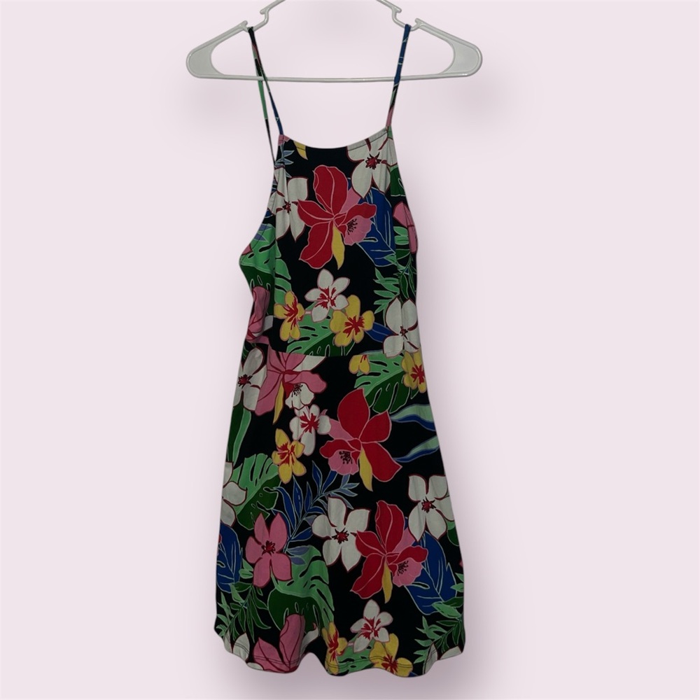Medium petite women’s tropical dress